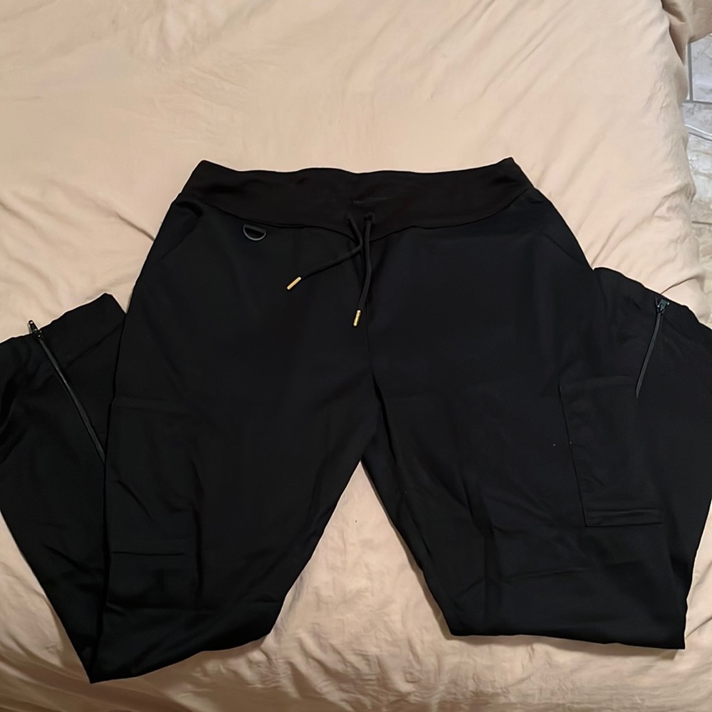 Black boot cut Jaanuu scrub pants